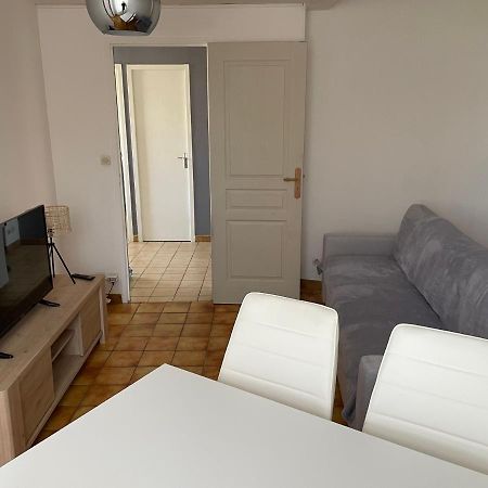 Charmant T2 Au 1Er Dans Residence Avec Parc Arbore Saint-Pierre-le-Moutier Экстерьер фото
