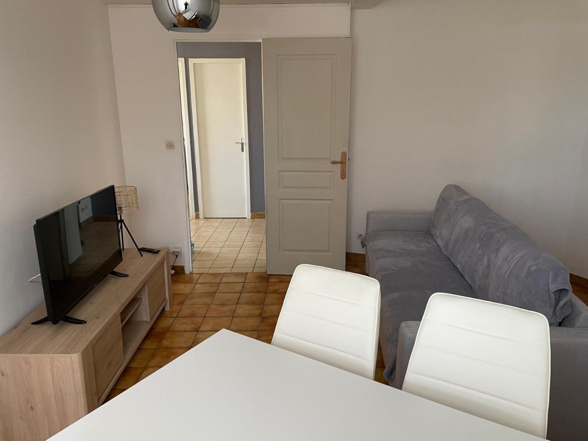 Charmant T2 Au 1Er Dans Residence Avec Parc Arbore Saint-Pierre-le-Moutier Экстерьер фото