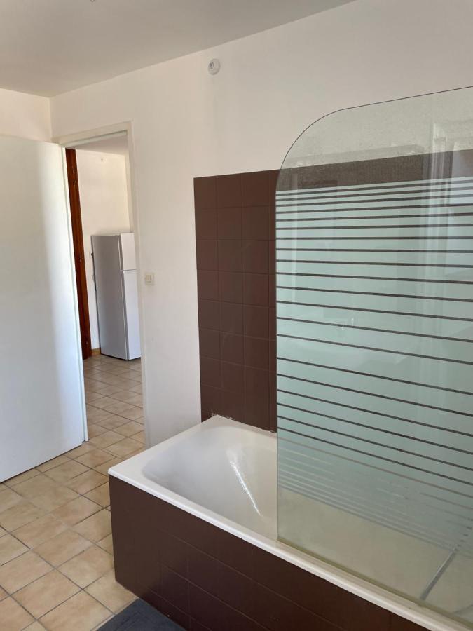 Charmant T2 Au 1Er Dans Residence Avec Parc Arbore Saint-Pierre-le-Moutier Экстерьер фото